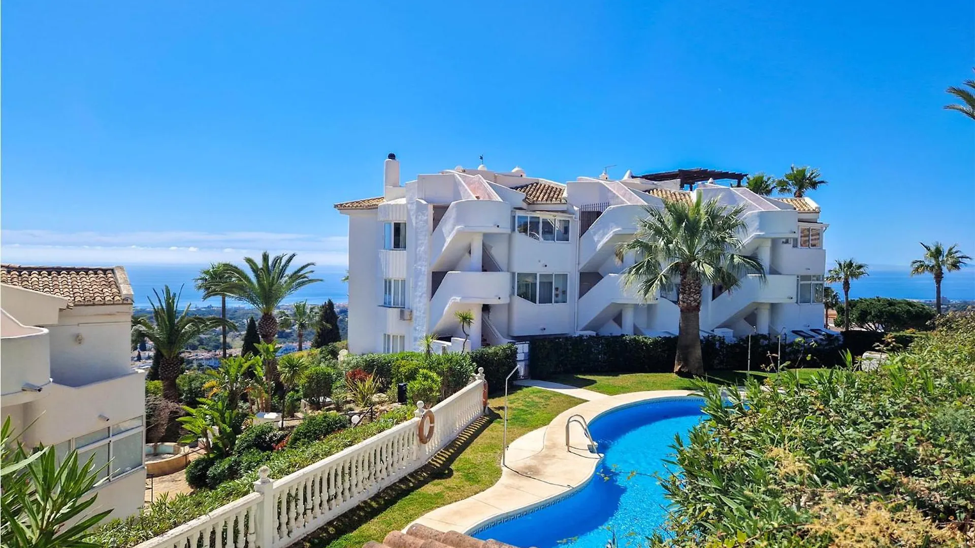 Gorgeous Apartment In Mijas With Kitchen